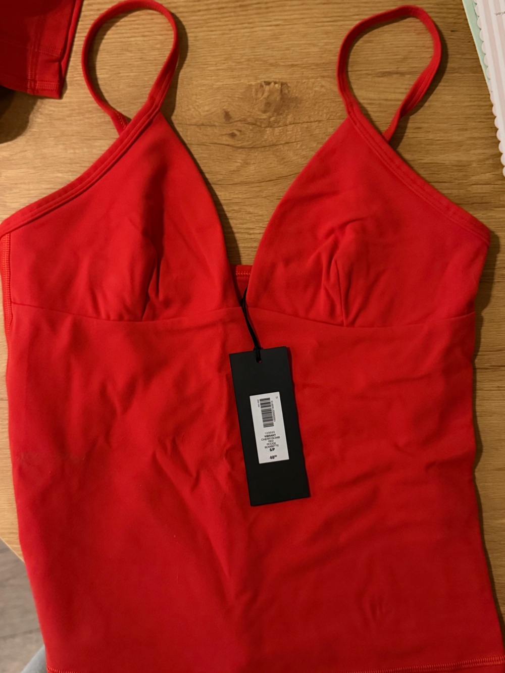 Aritzia BUTTER vibrant tank - size Small